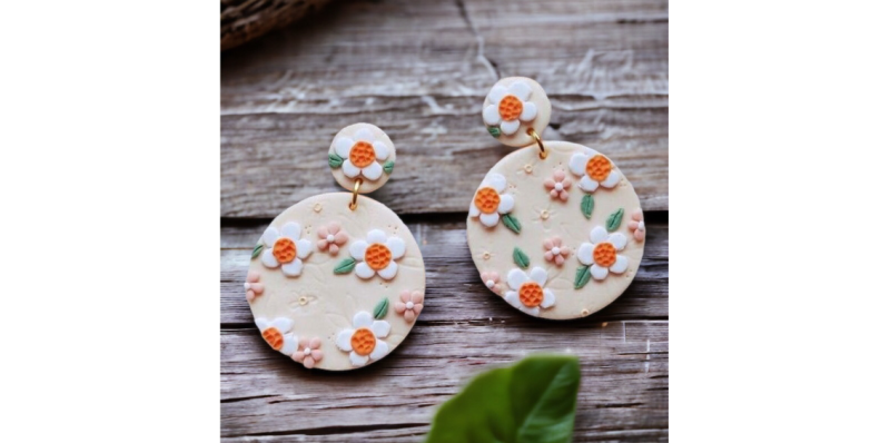 Khuyên tai đất sét handmade